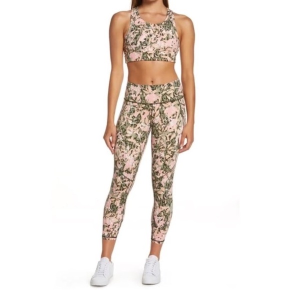 SWEATY BETTY Limited Edition Power Pocket Workout 7/8 Leggings Camo Floral Print - Picture 4 of 9